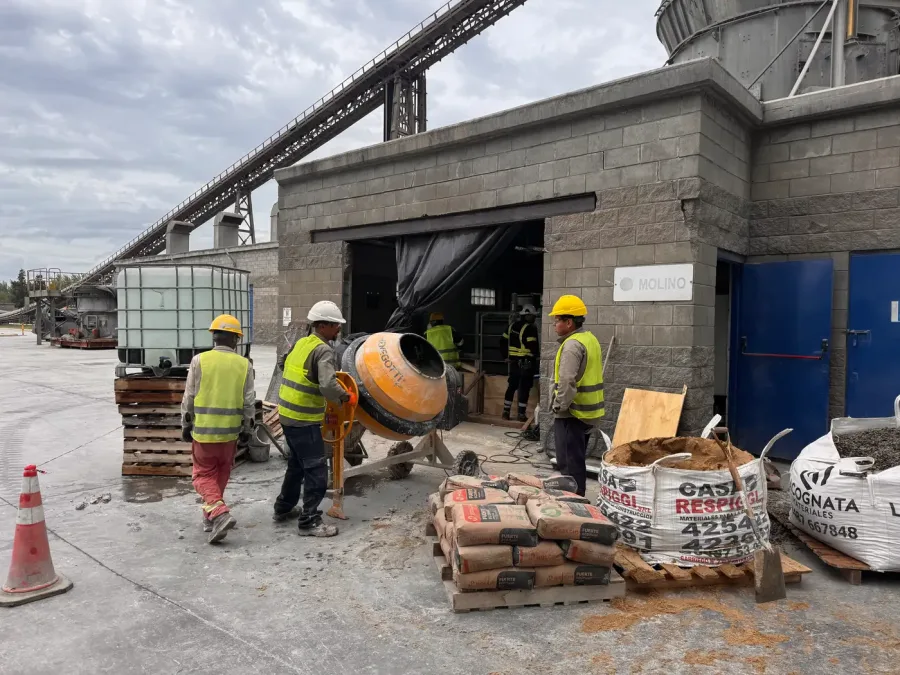 Adecuación de sala de lubricación de molino — Campana, foto 6